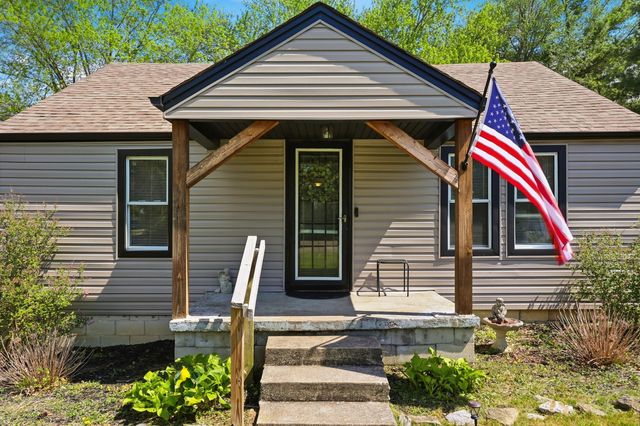 410 College Hill Road, Waco, KY 40385