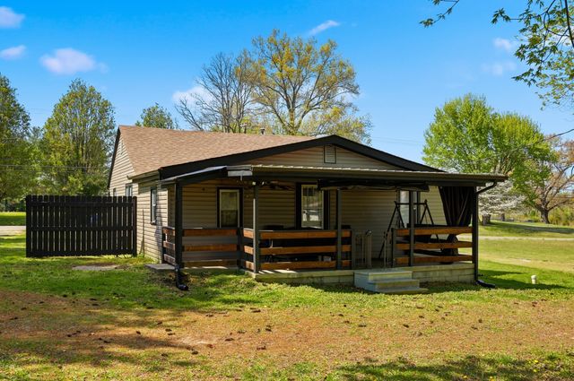 410 College Hill Road, Waco, KY 40385