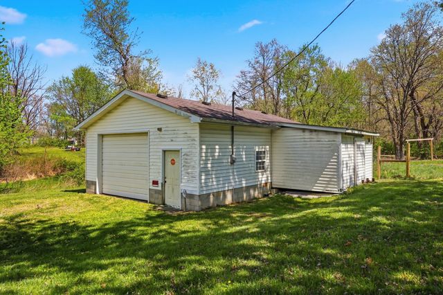 410 College Hill Road, Waco, KY 40385