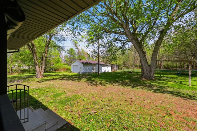 410 College Hill Road, Waco, KY 40385