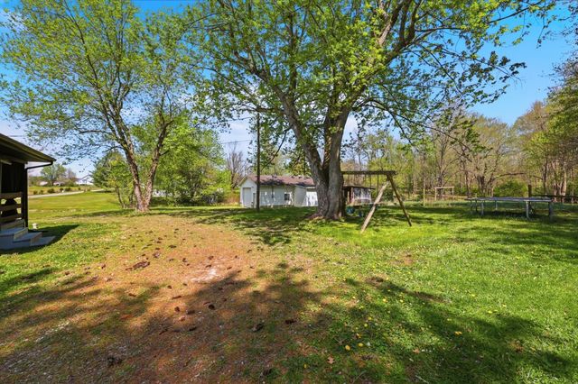 410 College Hill Road, Waco, KY 40385
