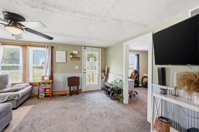 410 College Hill Road, Waco, KY 40385