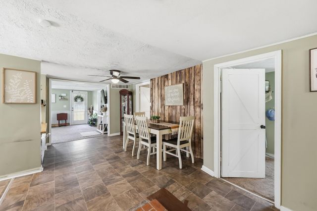 410 College Hill Road, Waco, KY 40385