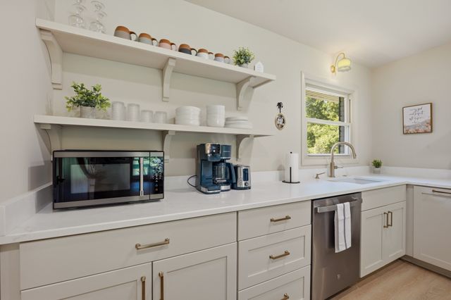 202 Harpeth Hills Dr, Franklin, TN 37069