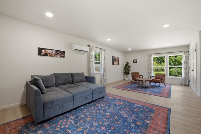 202 Harpeth Hills Dr, Franklin, TN 37069