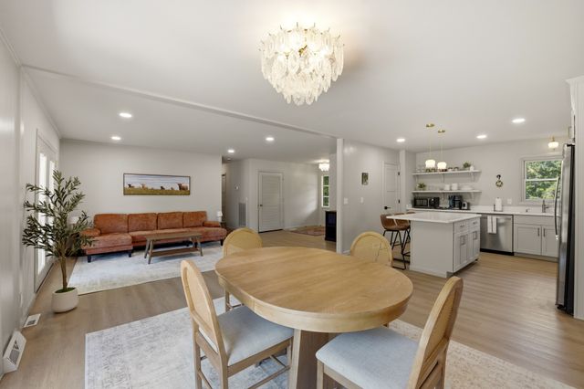 202 Harpeth Hills Dr, Franklin, TN 37069