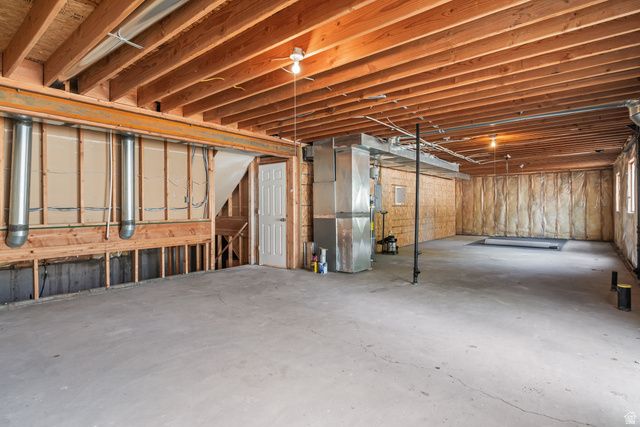 1060 W OLDHAM DR, North Salt Lake, UT 84054