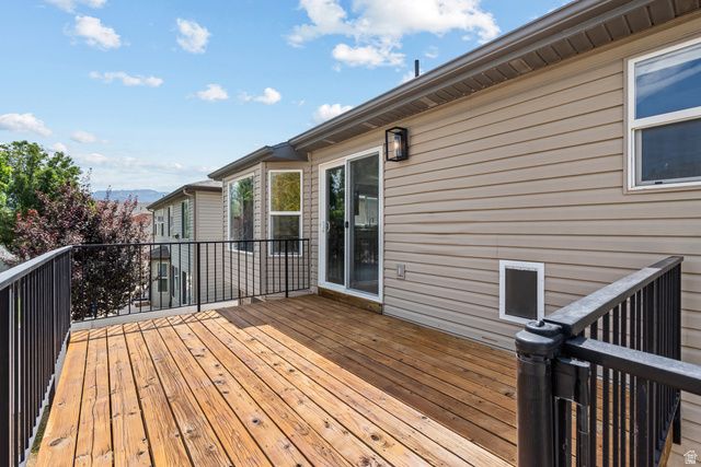 1060 W OLDHAM DR, North Salt Lake, UT 84054