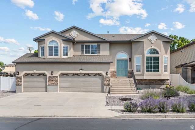 1060 W OLDHAM DR, North Salt Lake, UT 84054