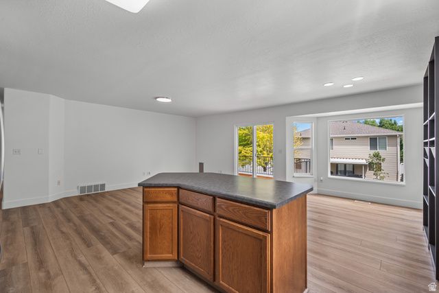 1060 W OLDHAM DR, North Salt Lake, UT 84054