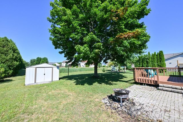 W201N16255 Ash DRIVE, Jackson, WI 53037