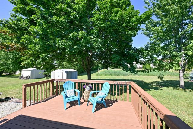 W201N16255 Ash DRIVE, Jackson, WI 53037