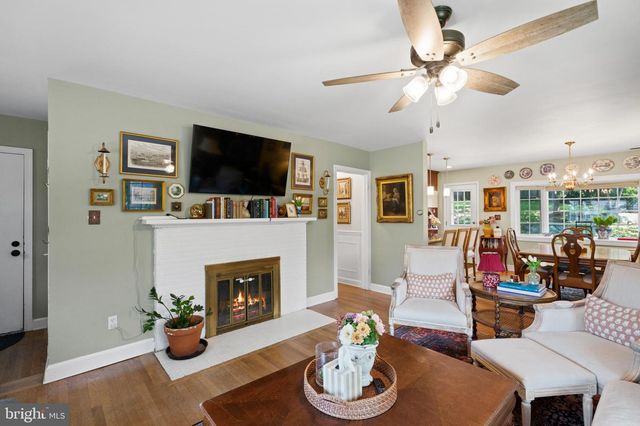 5201 BROOKEWAY DR, Bethesda, MD 20816