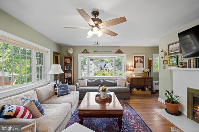 5201 BROOKEWAY DR, Bethesda, MD 20816