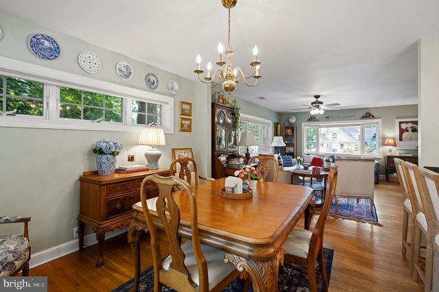 5201 BROOKEWAY DR, Bethesda, MD 20816