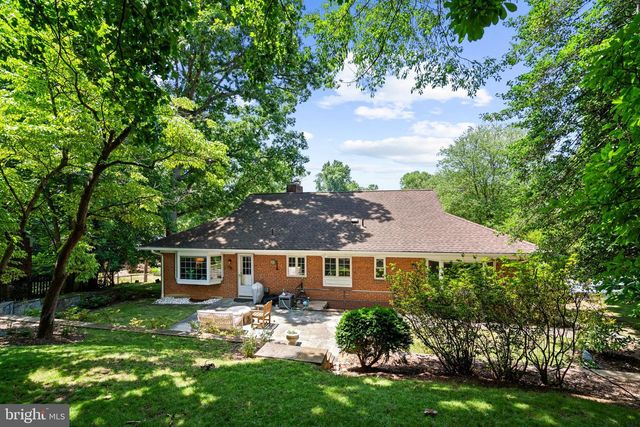 5201 BROOKEWAY DR, Bethesda, MD 20816