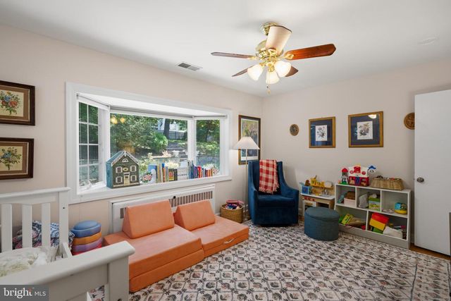 5201 BROOKEWAY DR, Bethesda, MD 20816