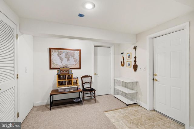 5201 BROOKEWAY DR, Bethesda, MD 20816