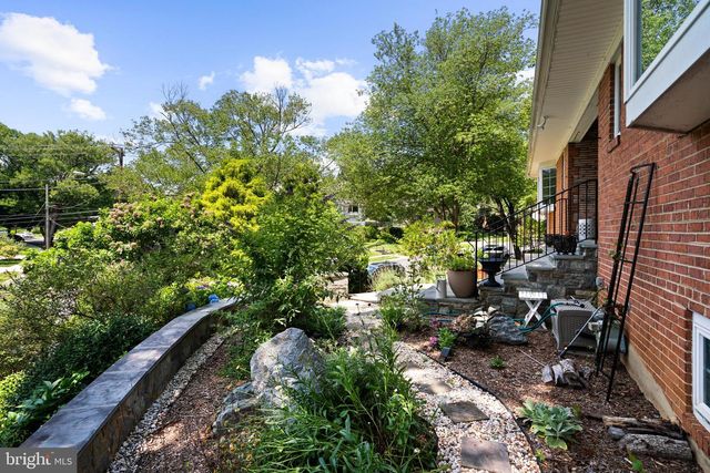 5201 BROOKEWAY DR, Bethesda, MD 20816