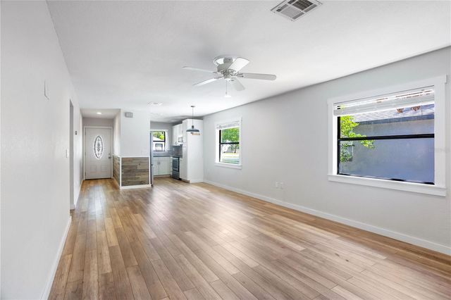 26312 SLEEPY HOLLOW STREET, Sorrento, FL 32776