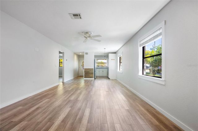 26312 SLEEPY HOLLOW STREET, Sorrento, FL 32776