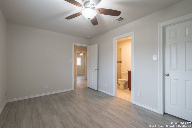 6915 Flatstone Pass, Converse, TX 78109