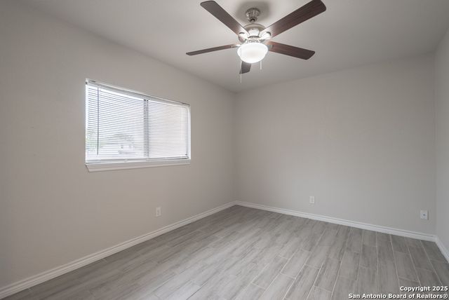 6915 Flatstone Pass, Converse, TX 78109