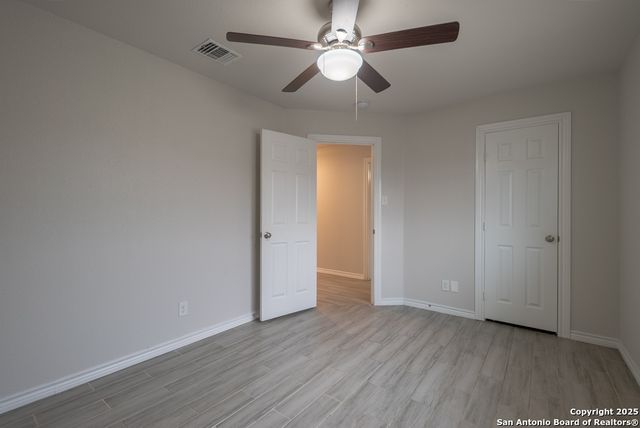 6915 Flatstone Pass, Converse, TX 78109