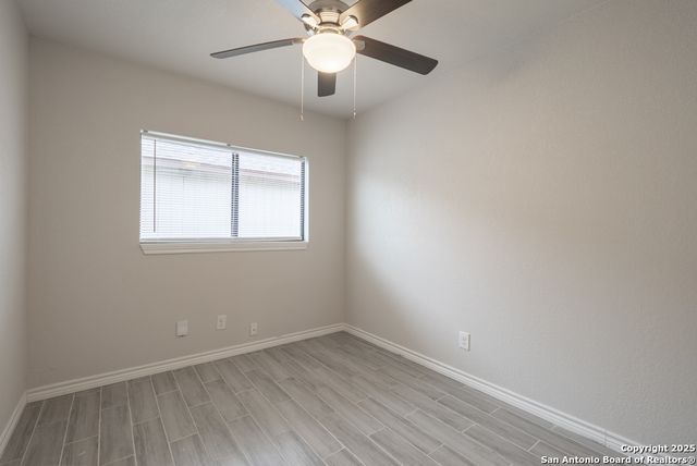 6915 Flatstone Pass, Converse, TX 78109