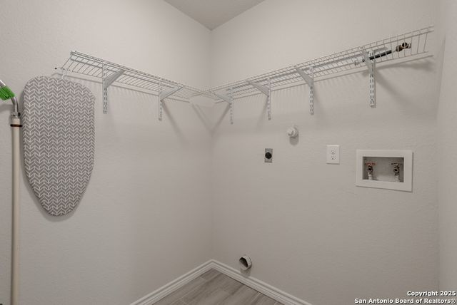 6915 Flatstone Pass, Converse, TX 78109