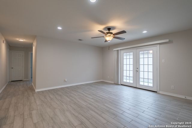 6915 Flatstone Pass, Converse, TX 78109