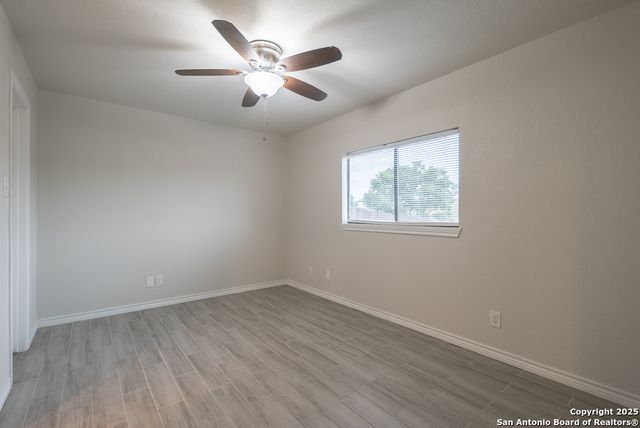 6915 Flatstone Pass, Converse, TX 78109