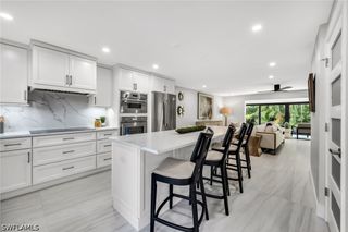 990 8th ST S 1C, Naples, FL 34102