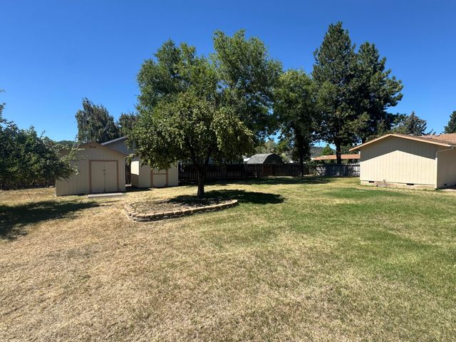 5511 Mason Lane, Klamath Falls, OR 97601