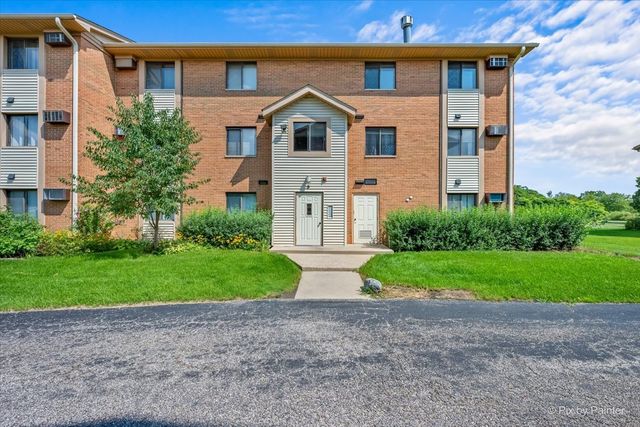 9 Cedar Court 13, Vernon Hills, IL 60061