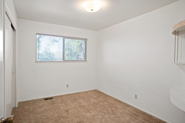 1105 NE Beacon Drive, Grants Pass, OR 97526