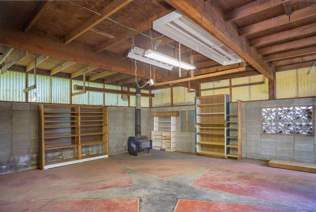 1105 NE Beacon Drive, Grants Pass, OR 97526