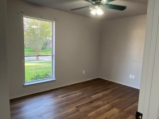 467 Buoy Road, Webster, TX 77598