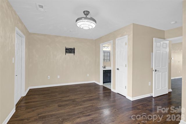 118 Steam Engine Drive 103, Mooresville, NC 28115