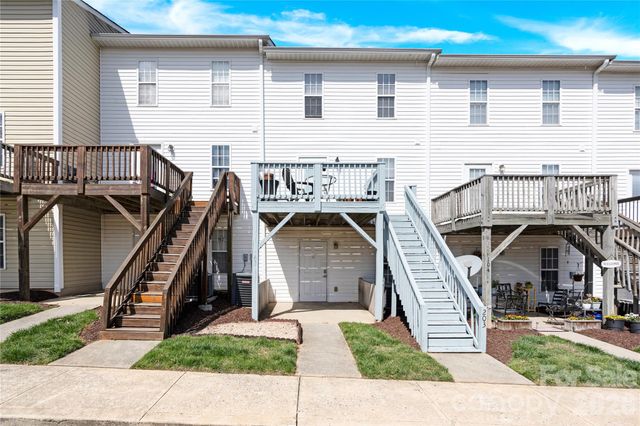 118 Steam Engine Drive 103, Mooresville, NC 28115