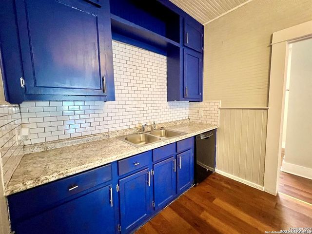 415 DENVER BLVD, San Antonio, TX 78210