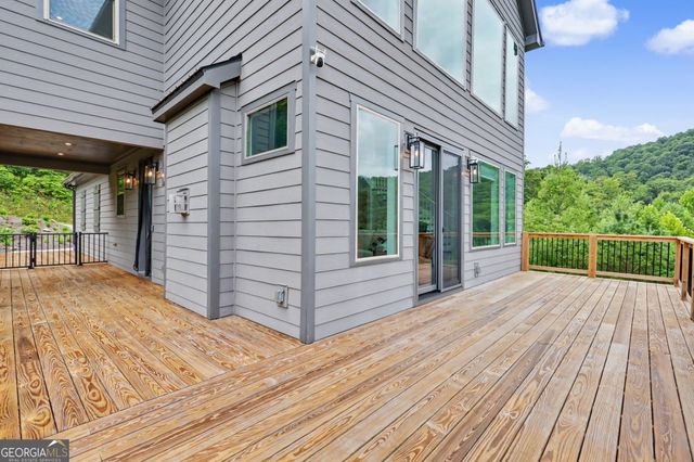 394 Bent Grass Way, Clayton, GA 30525