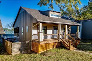 918 Pennsylvania Street, Lawrence, KS 66044