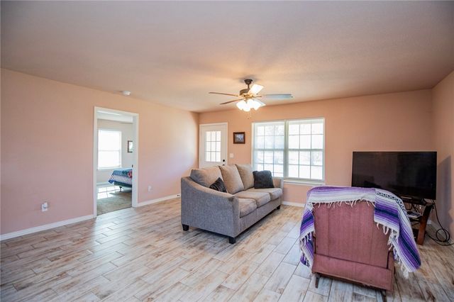 12238 Cavewood Road, Rogers, AR 72756