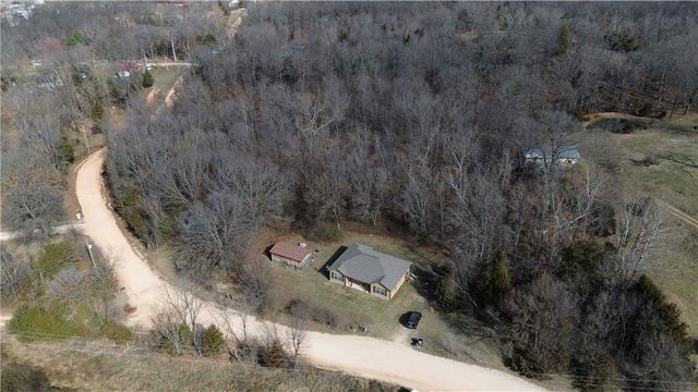 12238 Cavewood Road, Rogers, AR 72756