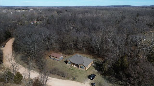 12238 Cavewood Road, Rogers, AR 72756