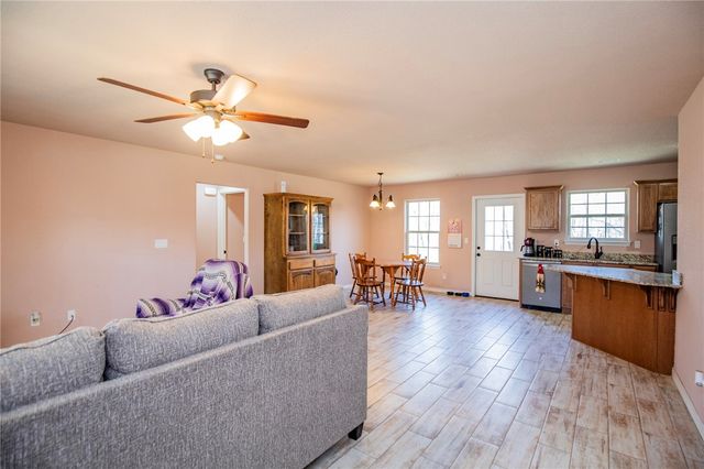 12238 Cavewood Road, Rogers, AR 72756