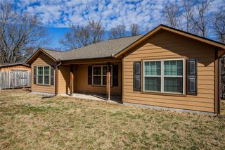 12238 Cavewood Road, Rogers, AR 72756