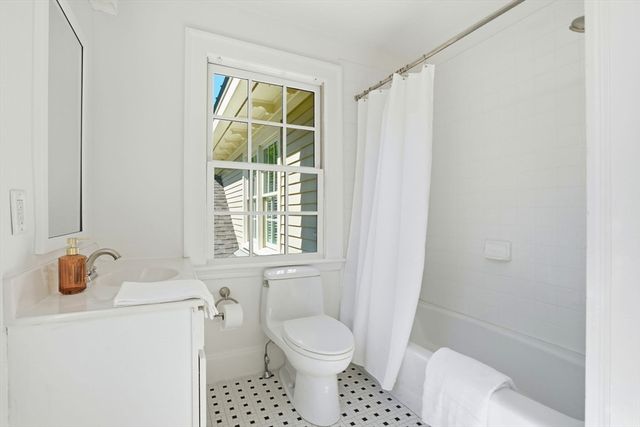 27 Slocum Road, Lexington, MA 02421