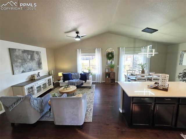 1216 Night Blue Circle, Monument, CO 80132